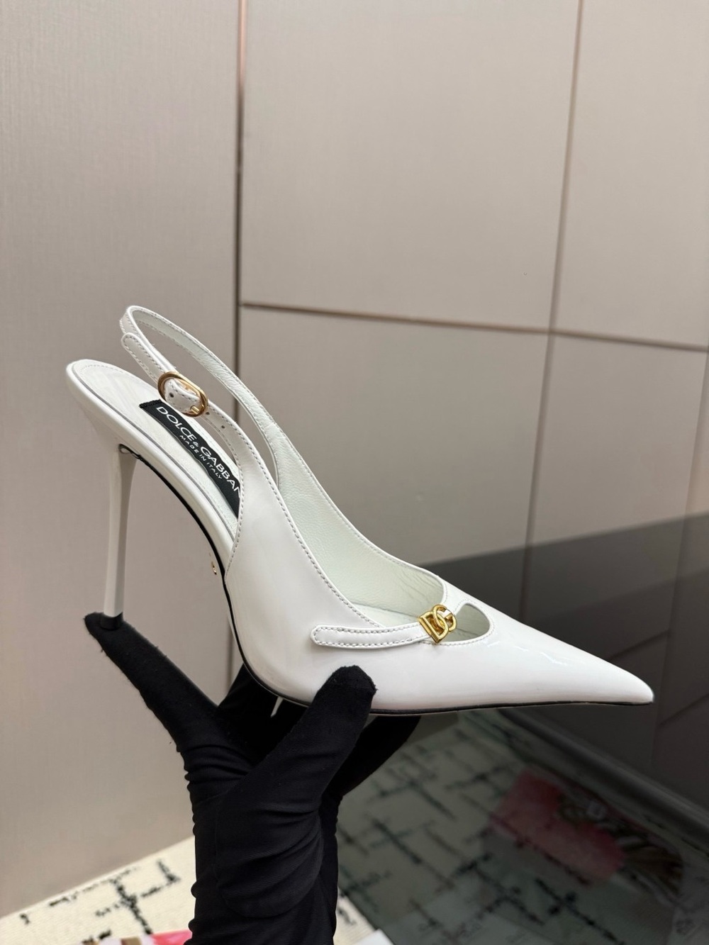 Dolce & Gabbana White Pointed Slingback Pumps - Picture 7 of 8